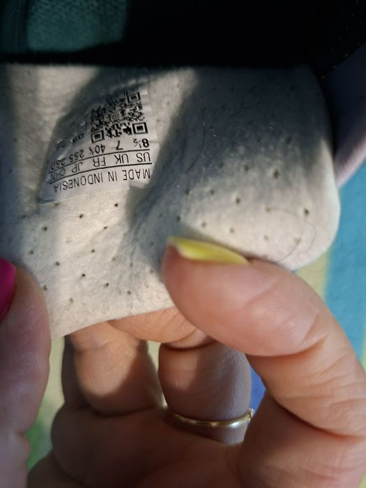 Маратонки адидас