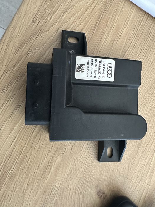 Audi 4.0 tfsi ECU бензинова помпа 4H0906093D