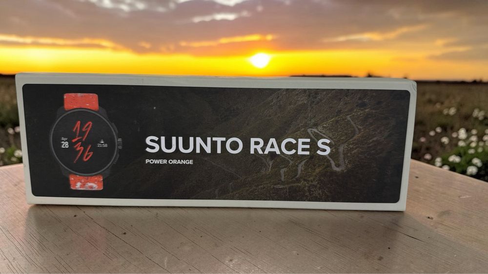 Suunto Race S – Power Orange
