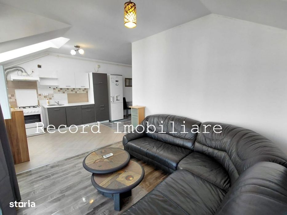 Apartament 3 camere, 2 balcoane, parcare privata Floresti str.Florilor