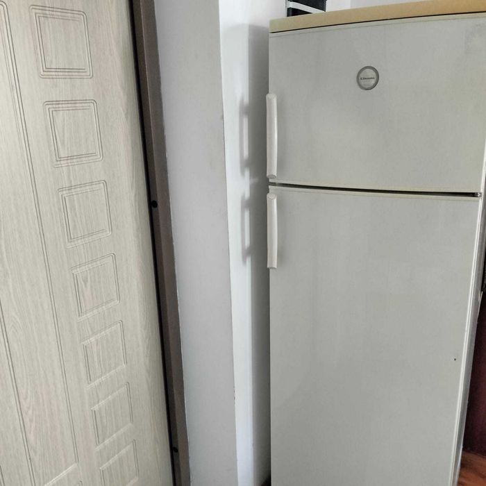 Холодильник б/у Electrolux
