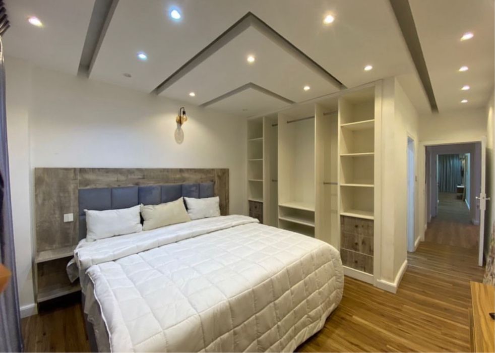 Сдаётся 4х комнатная квартира рядом Grand Mir Hotel!