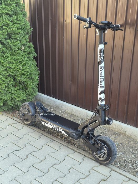 Vând trotineta electrica kukurin g2 master