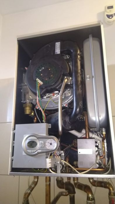 Servis Montaj centrale și reparatii placi electronice