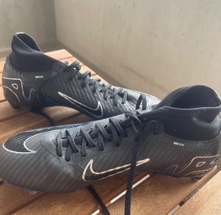 Бутонки Nike Air