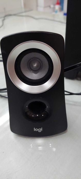 Тонколони Logitech Z313, 2.1, 25W, Черен