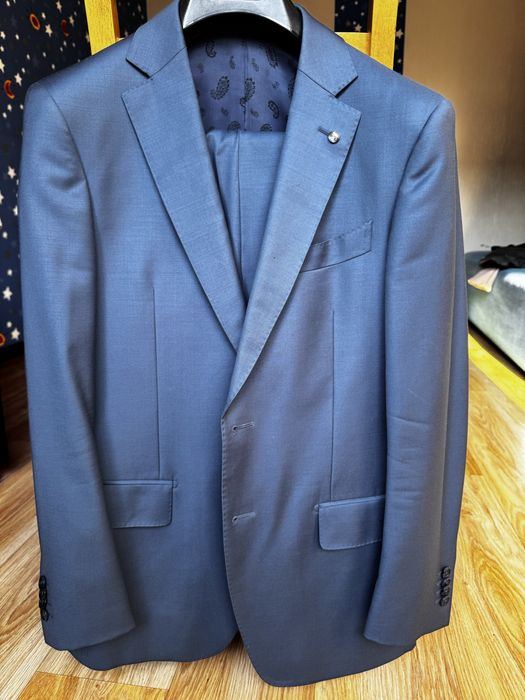 Костюм классический