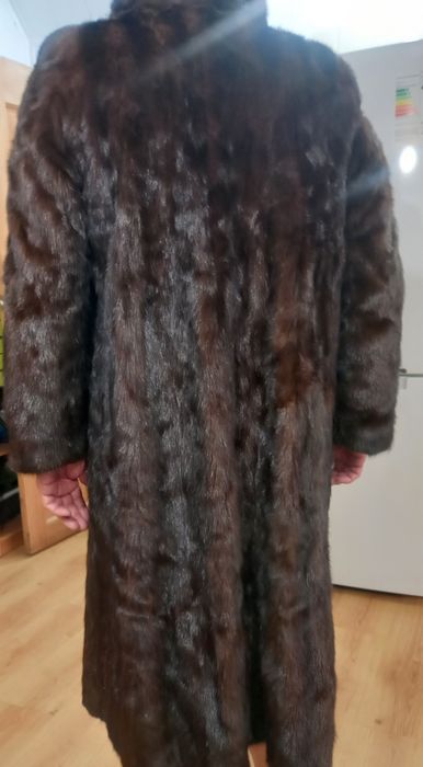 Продам норковую шубу