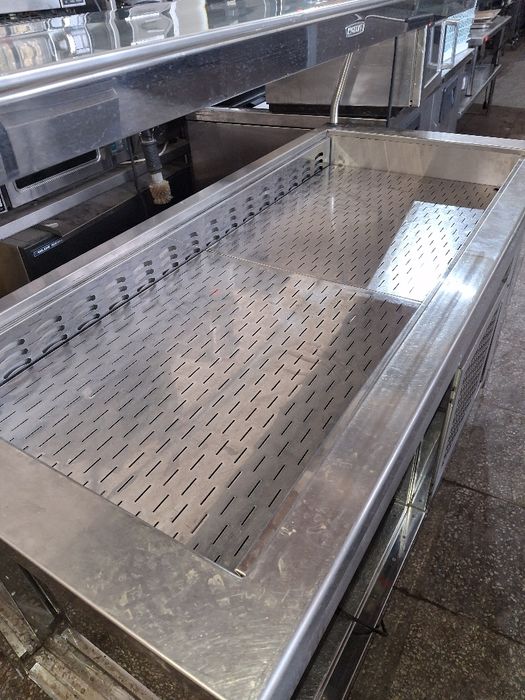 Студена  витрина