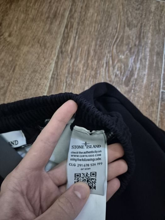 Продам шорты Stone Island