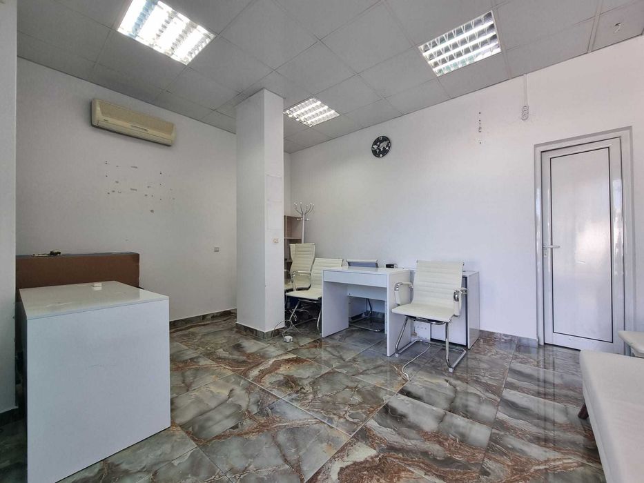 Дава се под наем Офис в к.к. Слънчев бряг - 34 кв.м за 373.83 € - Снимка #2