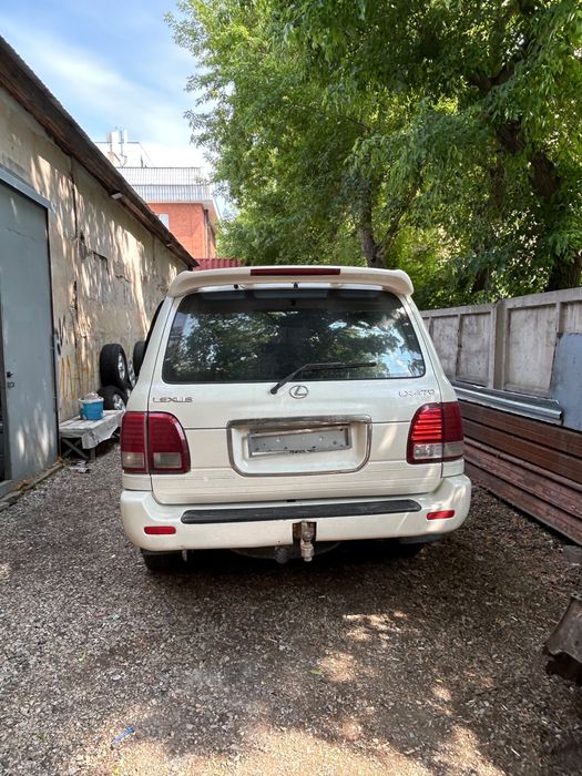 Авто на разбор LEXUS LX470