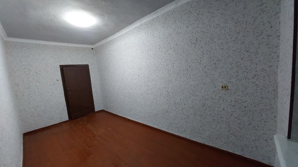 Срочна.Кувасой шахарда 3 хоналик квартира сотилади хокимяти олдида