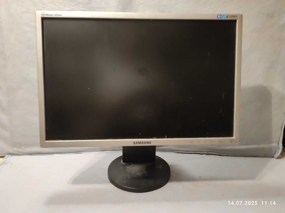 Монитор Samsung SyncMaster 2243BW