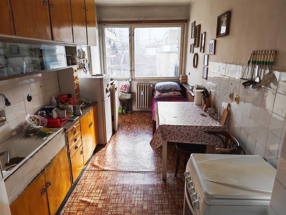 З стаен апартамент в топ локация