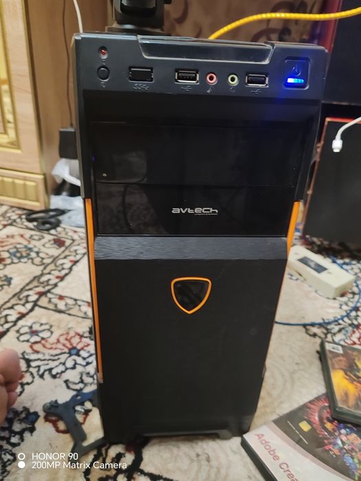 Tosh i3 7100 ozu (2x4) 8gb video karta 1050ti 4gb  Pc sotiladi