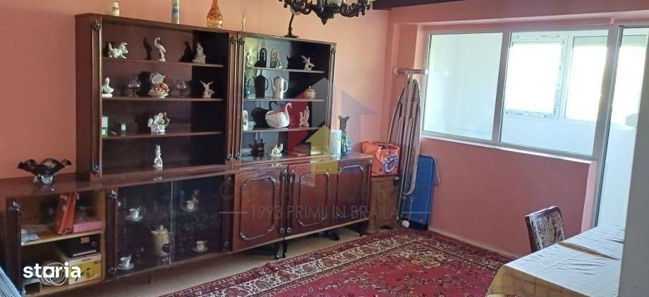 3 camere DECOMANDAT, 67 mp, 2 bai, Viziru 1 - Pistruiatu