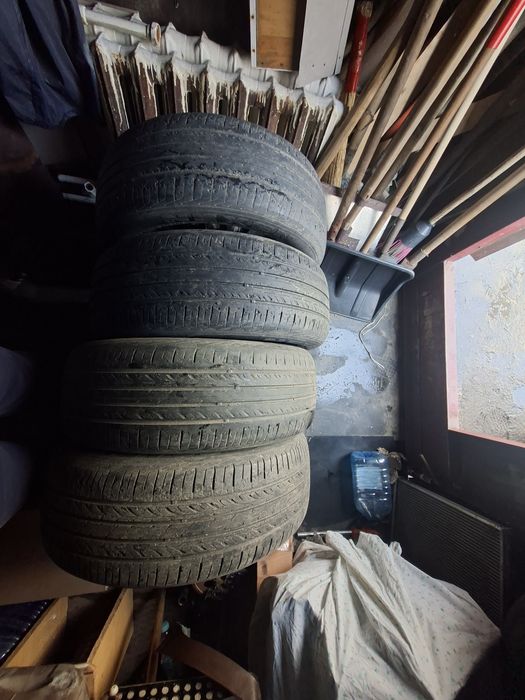 Продам лет резину 235/55/19