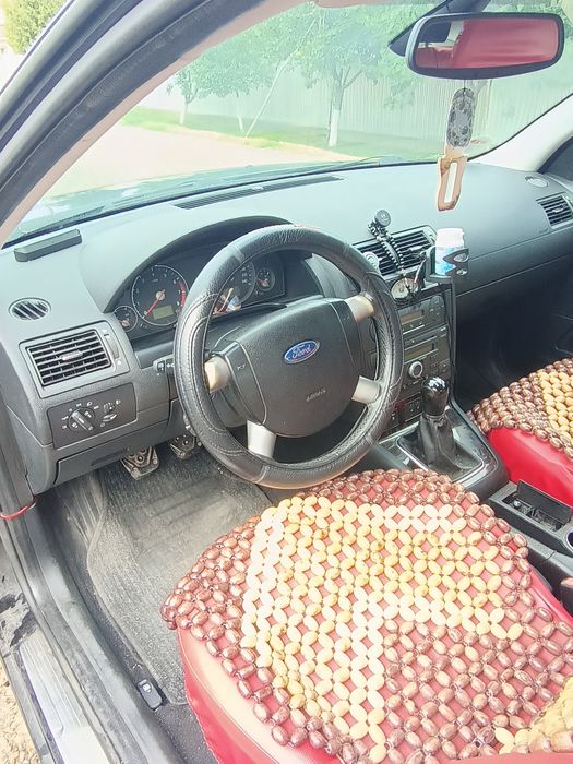 Ford mondeo 1,8 benzina,an fabricație 2003