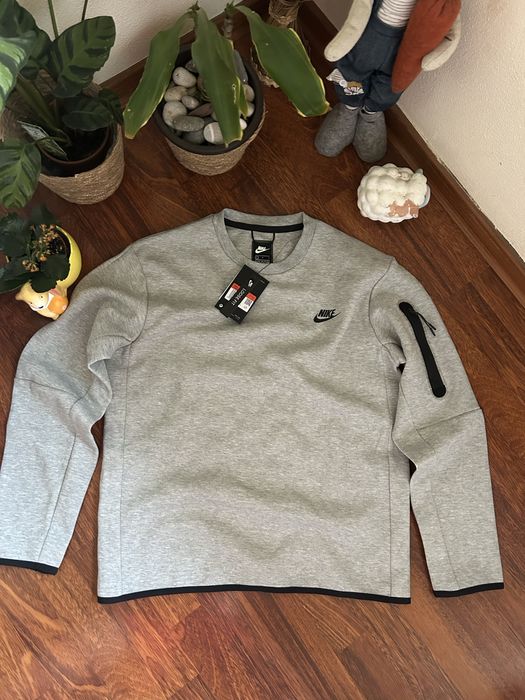bluza tech marimea L