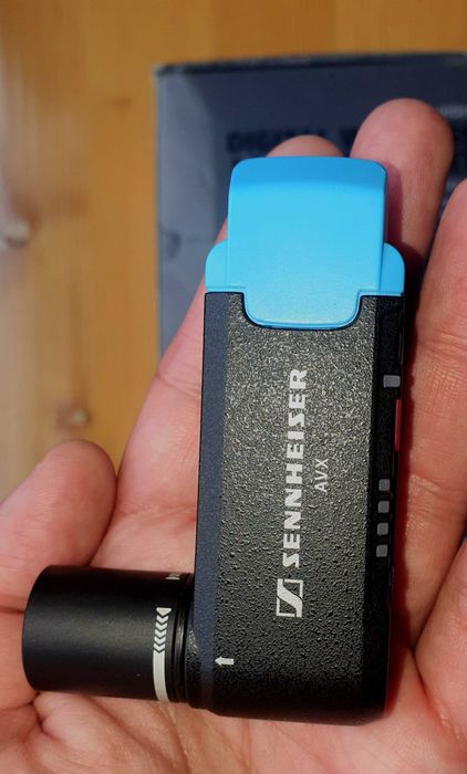 Sennheiser AVX Digital Wireless Set