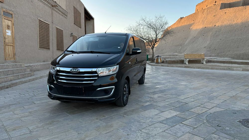 Jac M3 минивен 9 уриндикли 6500 га харид килинг