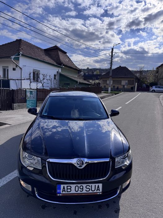 Skoda Superb.