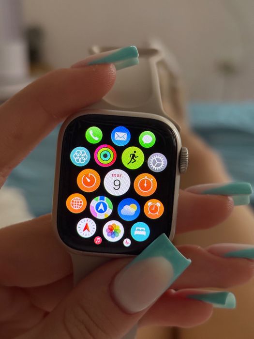 Apple Watch Series 8