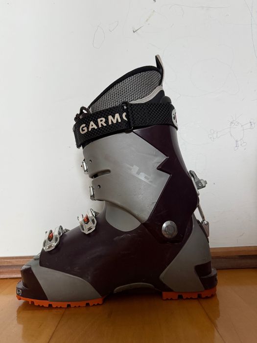 Clăpari ski tură Garmont Radium mărime 27/28.5 EUR 42
