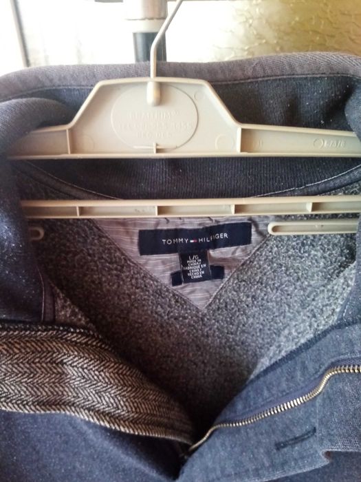 Продавам Мъжка жилетка