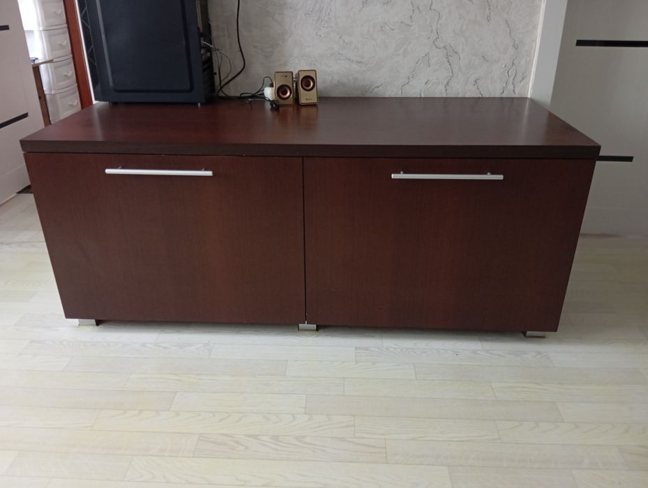 Тумба под телевизор