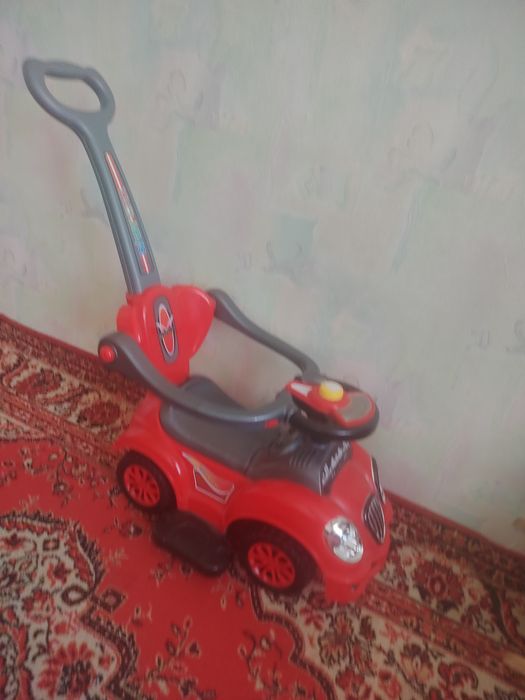 Продам детский толокар