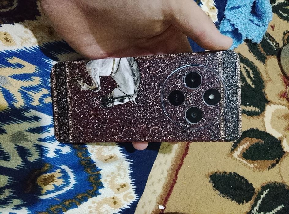 Sotiladi srochno ideal xamma joyi radnoy telefon
