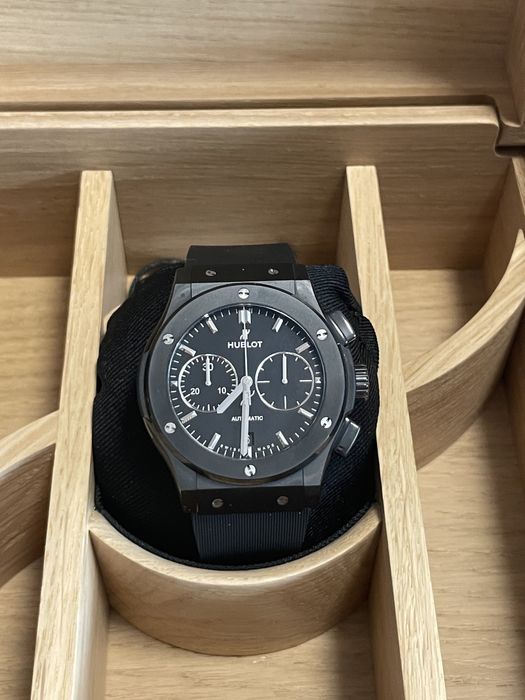 Часовник Hublot Classic Fusion Chronograph 45 Black Magic