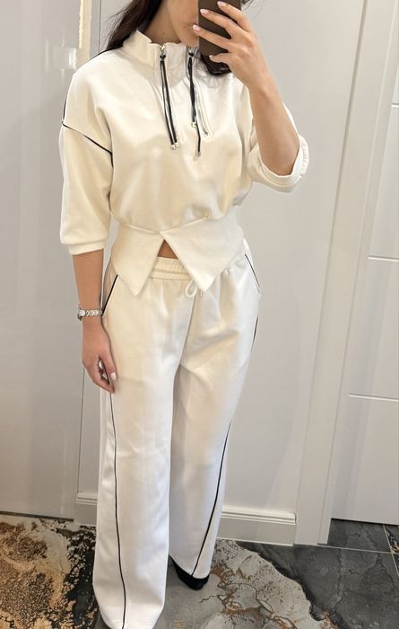 Дамски спортен сет