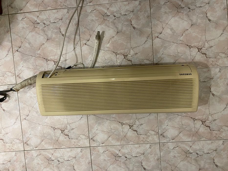 Продавам климатик Самсунг модел SH12ZA1B ,Дванайска