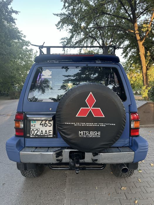 Продам Mitsubishi pajero 2