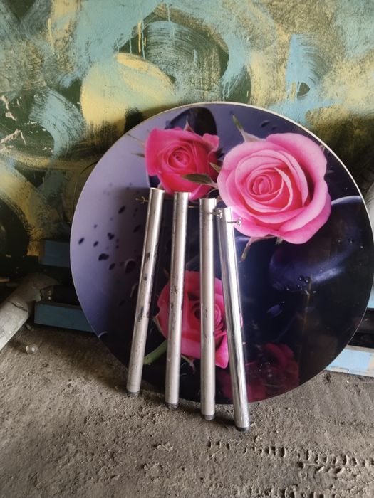 Стол продаем за 20000 теңге