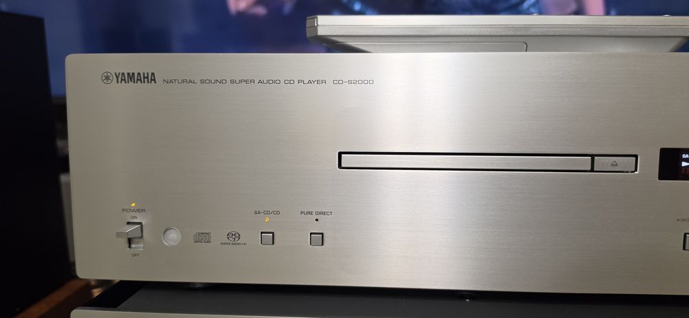 SACD Cd player Yamaha CD-S2000 balansate XLR 15 kg la cutie Super Audio Cd Player