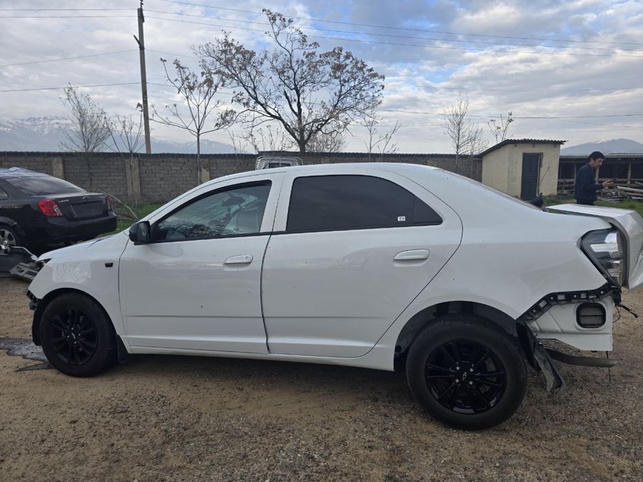 Chevrolet Cobalt 2025 — 4