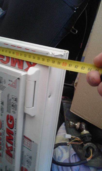 Пвц прозорец за баня двоен стъклопакет нов