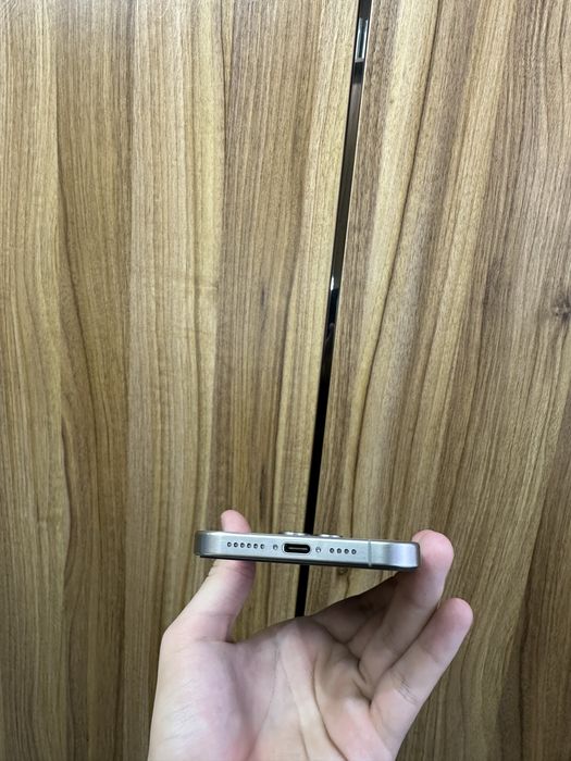 Iphone 15 pro max natural 256 gb 87%