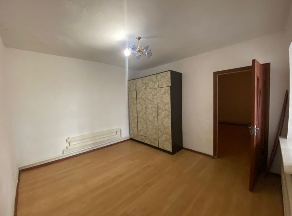 Срочно 3 бөлмелі үй сатылады