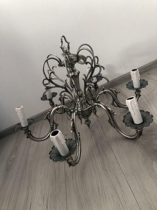 Lampadar din fier forjat