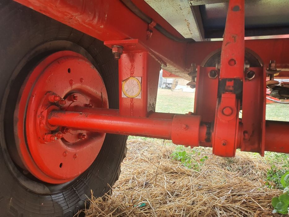 Продам прицеп одноосный