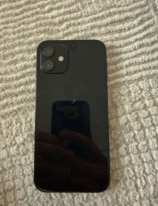 Продам Телефон Айфон 12 128Gb