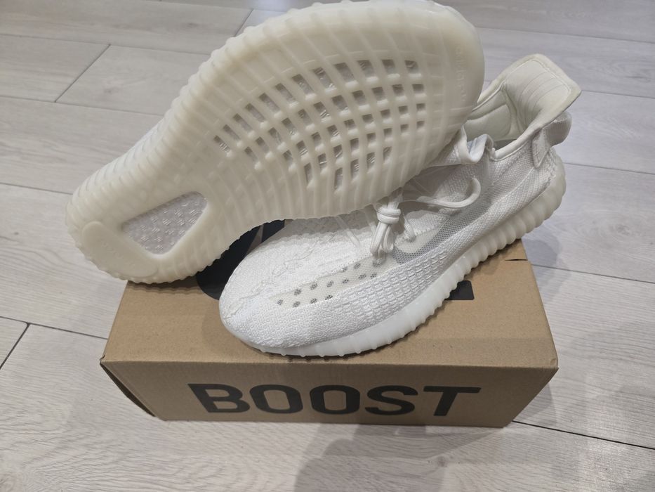 Adidas Yeezy 350 Boost full.white