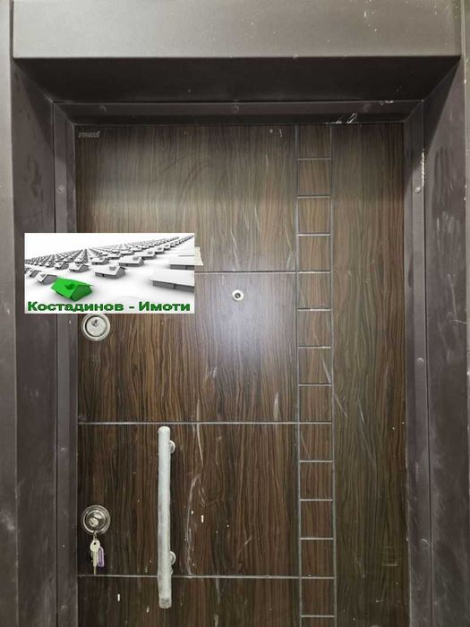 Продава се Тристаен апартамент в Пловдив, Съдийски - 107 кв.м за 1352 €/кв.м - Снимка #2