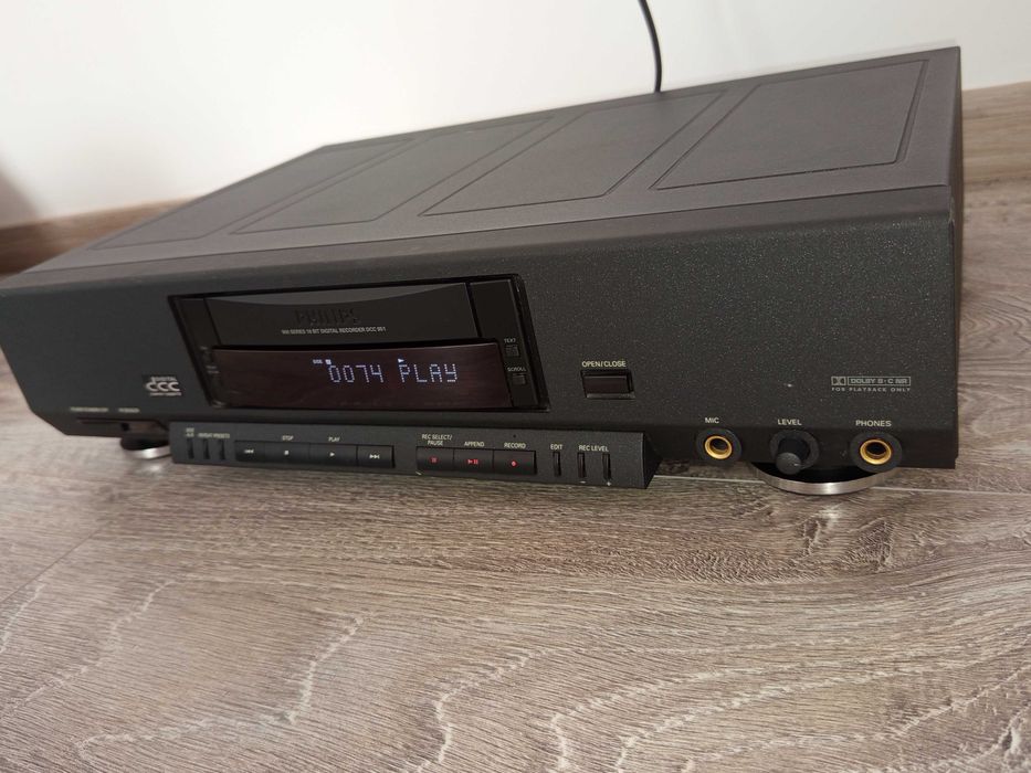 Колекционерски DCC дек Philips DCC951