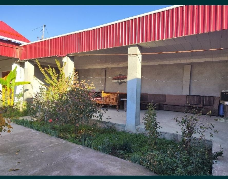 UY SOTILADI / Продаётся Участок
6 соток 
7 - хона + oshxona